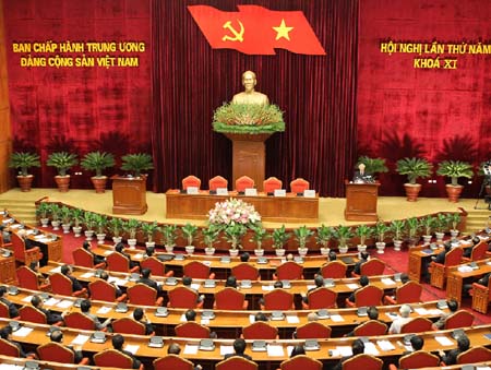 Đảng ủy nhà trường tổ chức học tập nghị quyết Trung ương 5 khóa XI của BCH TW Đảng